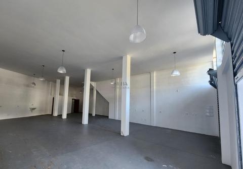 Loja para alugar em Vitória, Ilha de Santa Maria, com 150 m²